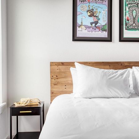 Melody By Avantstay Peloton Included Sleek Home Austin Exteriör bild
