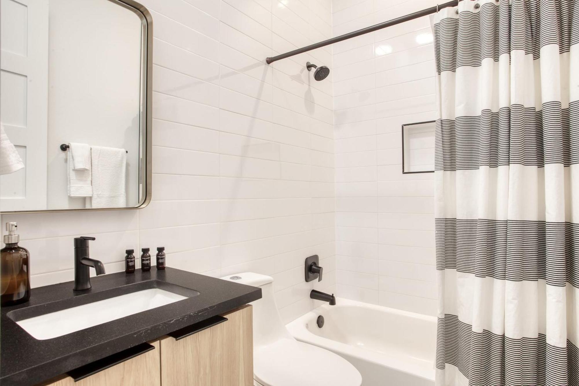 Melody By Avantstay Peloton Included Sleek Home Austin Exteriör bild